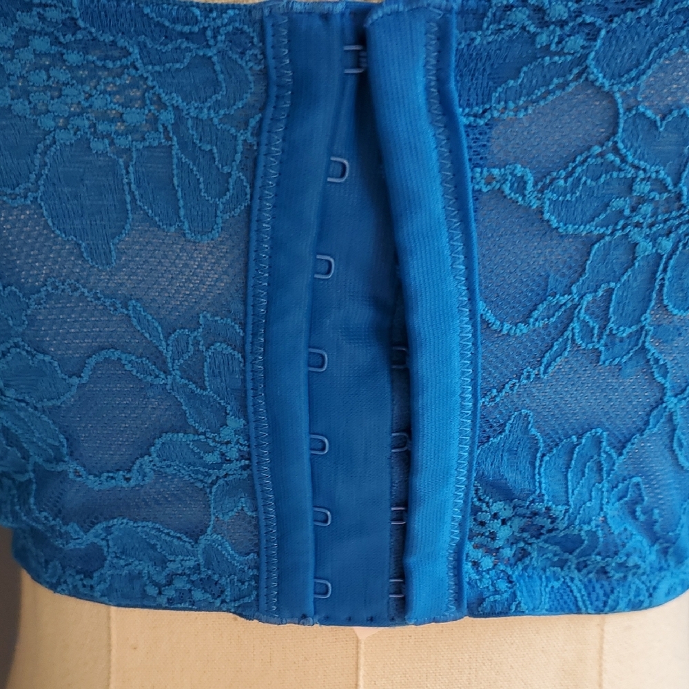 Nwt Victoria's Secret Push Up Blue Bra with Molded Cups - Picture 7 of 15